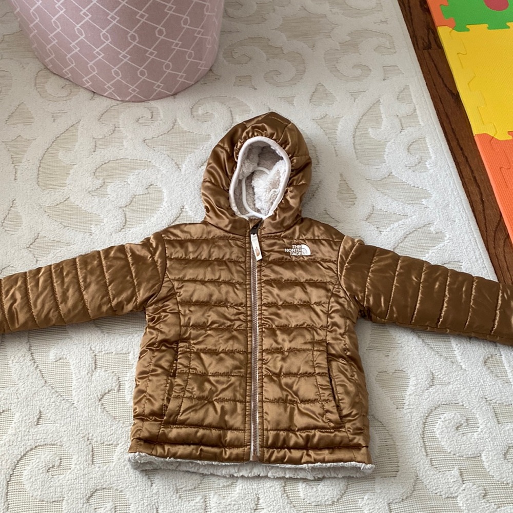 Toddler girls North Face reversible jacket